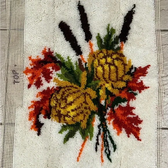 VTG Caron Latch Hook Rug Autumn Fantasy 24"×34" 1978 Almost Complete 1978 MCM - Picture 8 of 16